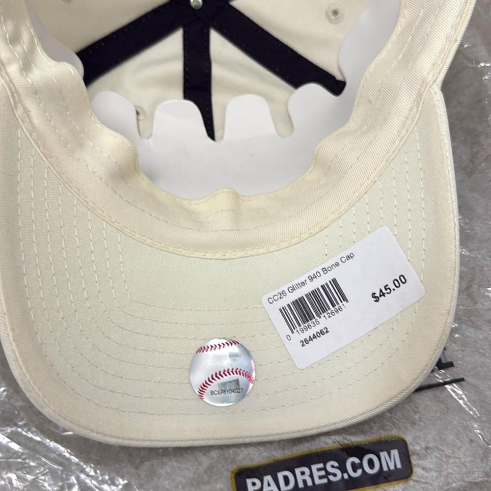 NWT!! Never worn Padres City Connect adjustable casual classic New Era hat - Picture 5 of 7